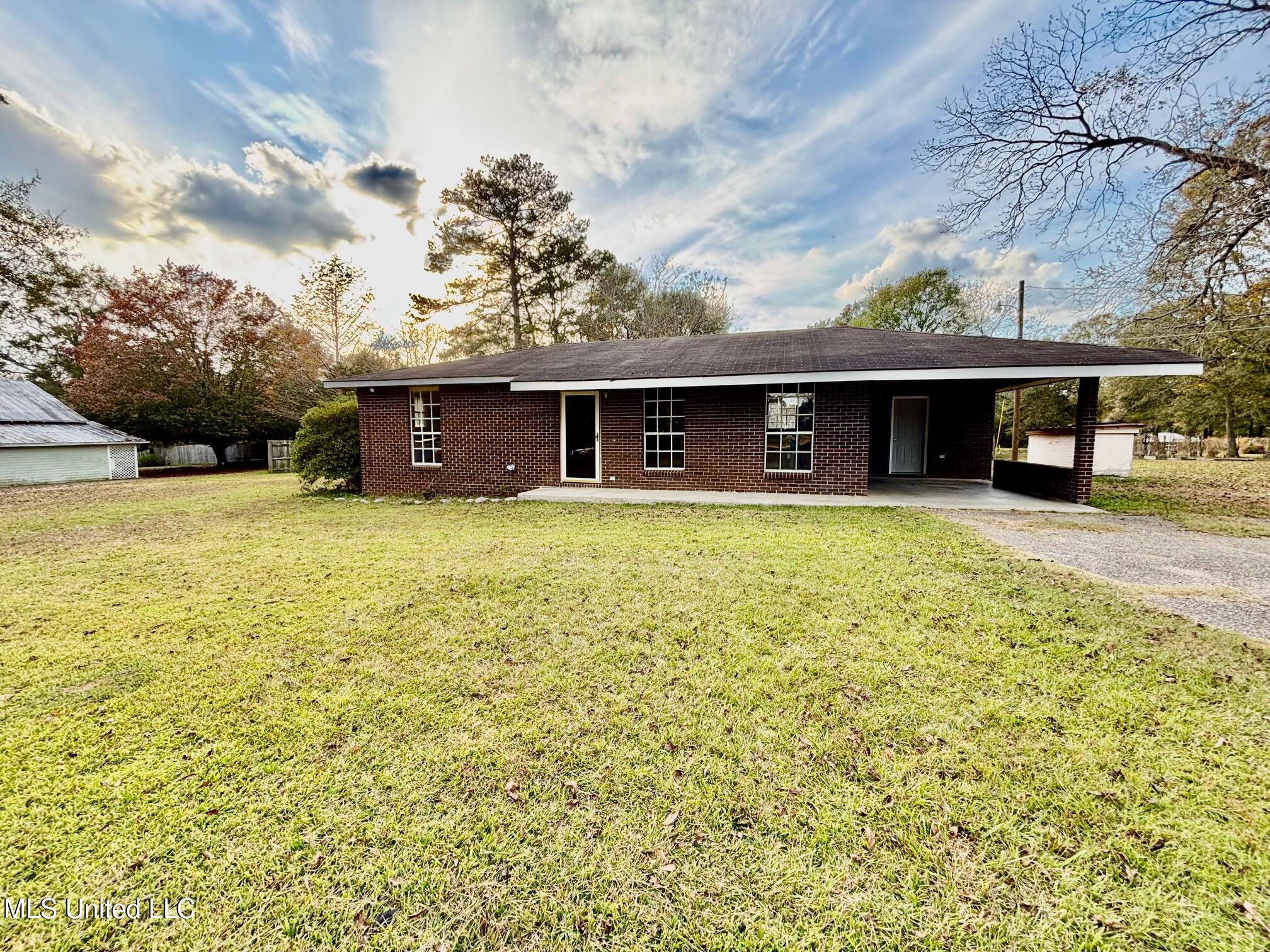 23 Topeka Jayess Road Property Photo 1