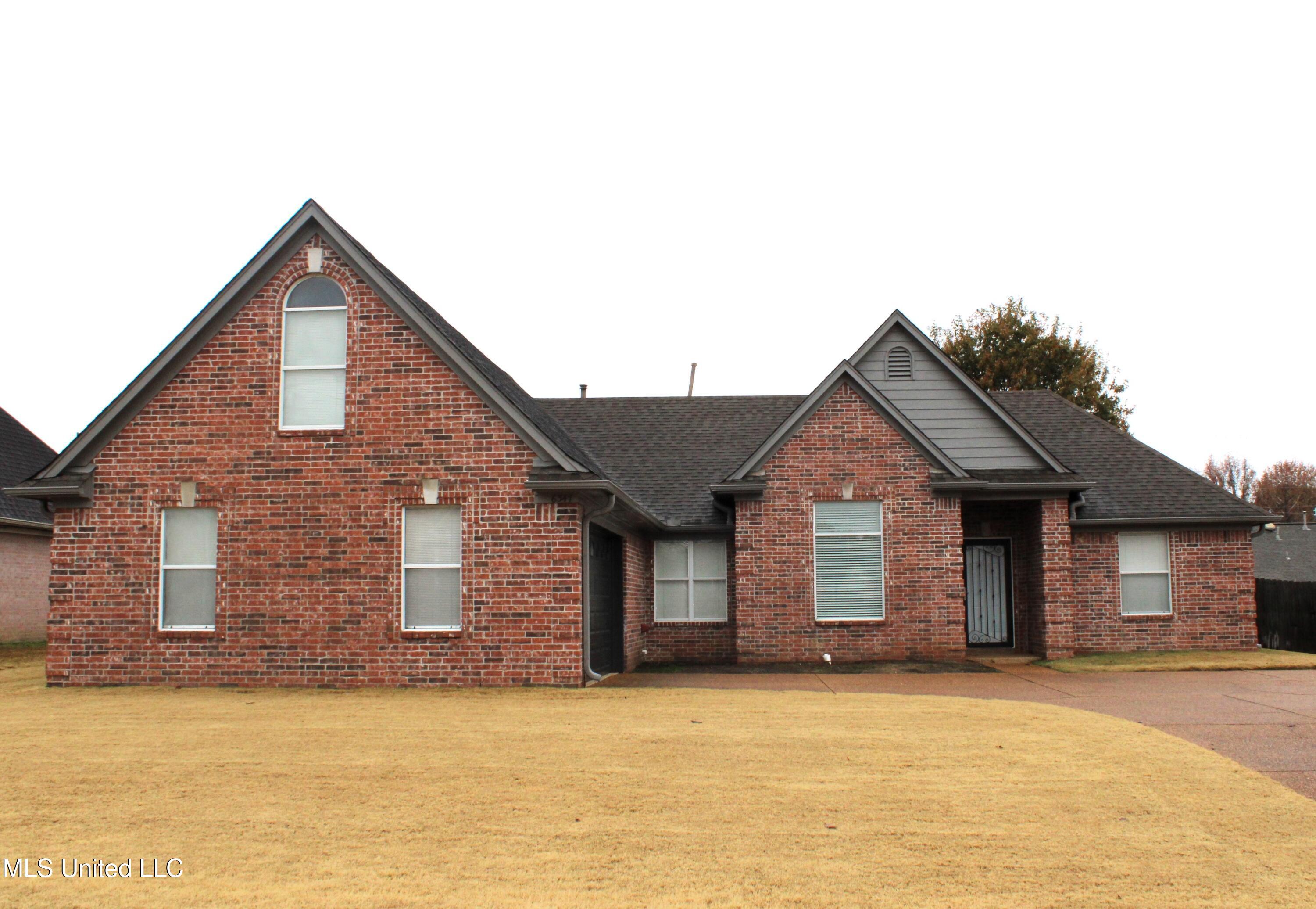 6347 Braybourne Place Property Photo 1