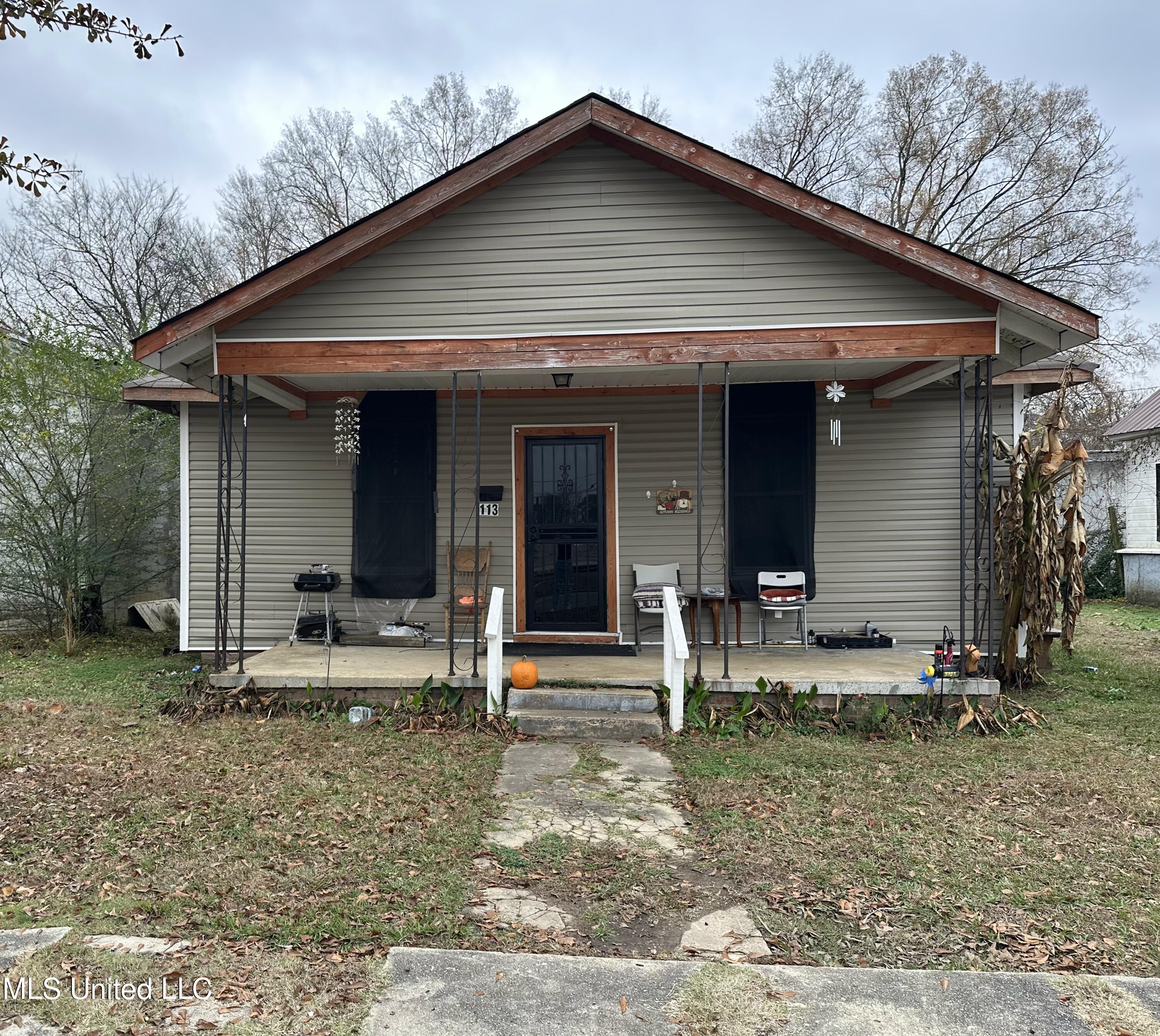 113 S Madison Street Property Photo 1