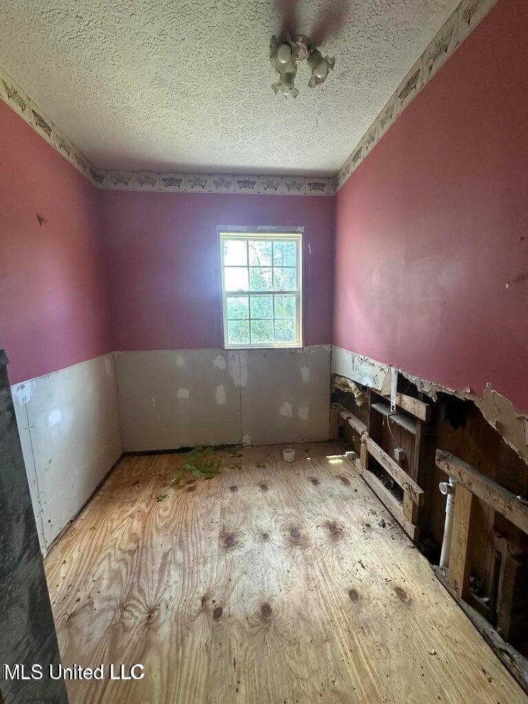 4393 County Road 470 Property Photo 32
