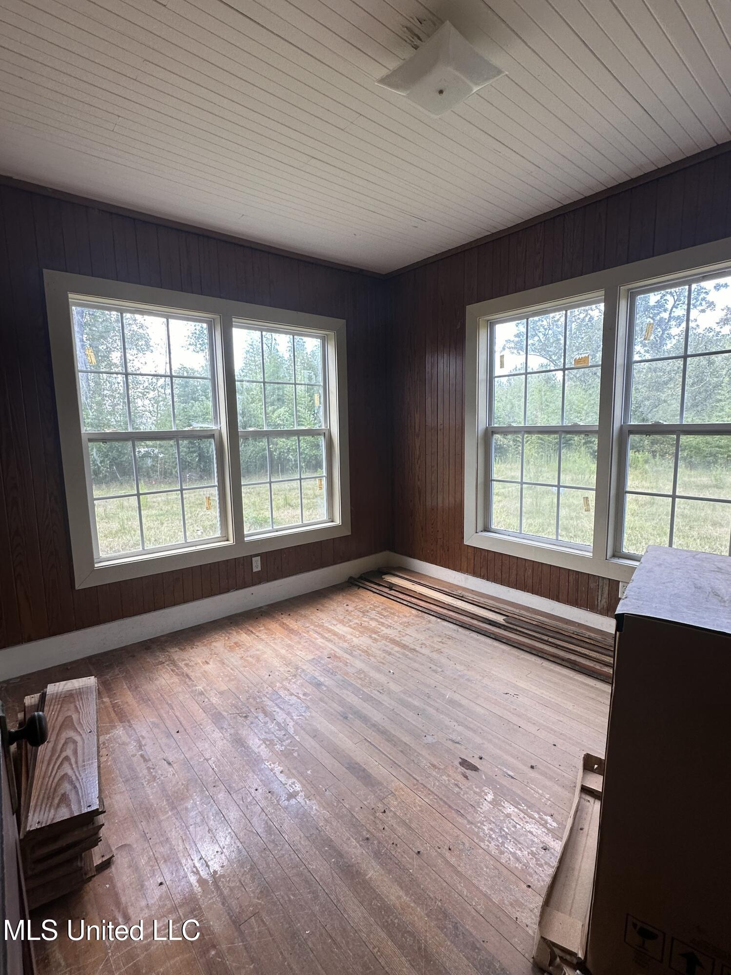 4393 County Road 470 Property Photo 36