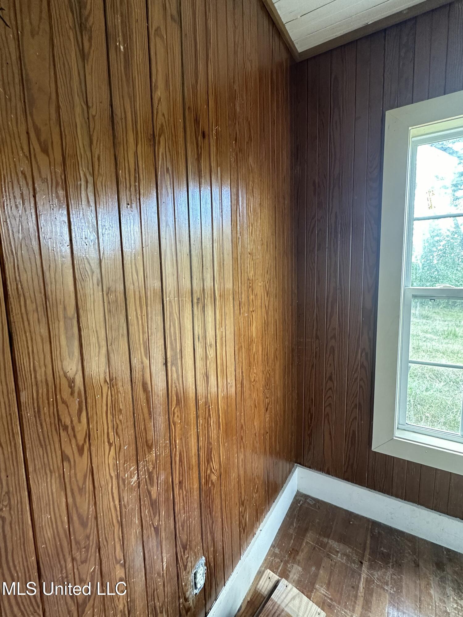4393 County Road 470 Property Photo 37