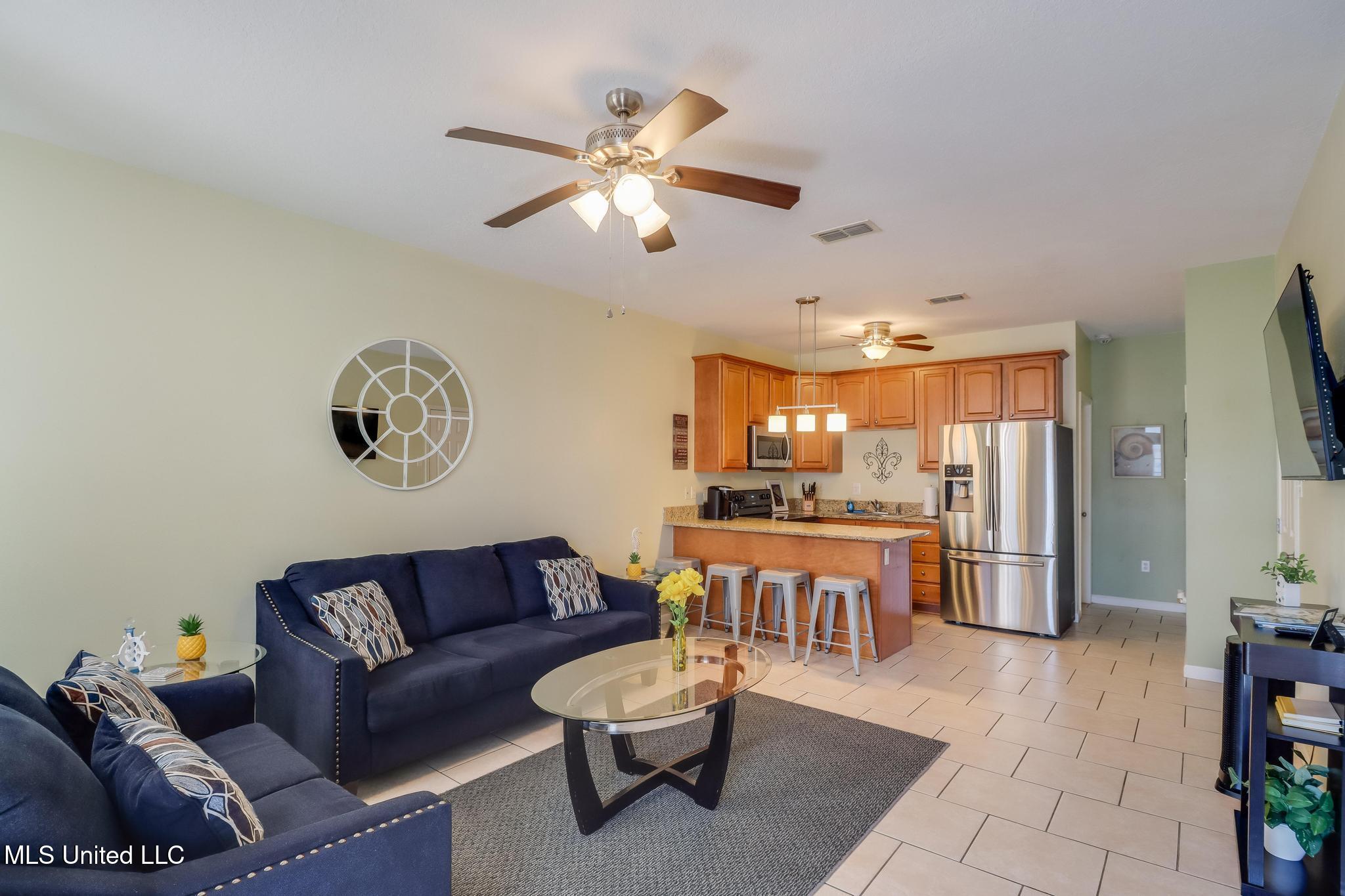 1229 Century Oaks Drive Property Photo 3
