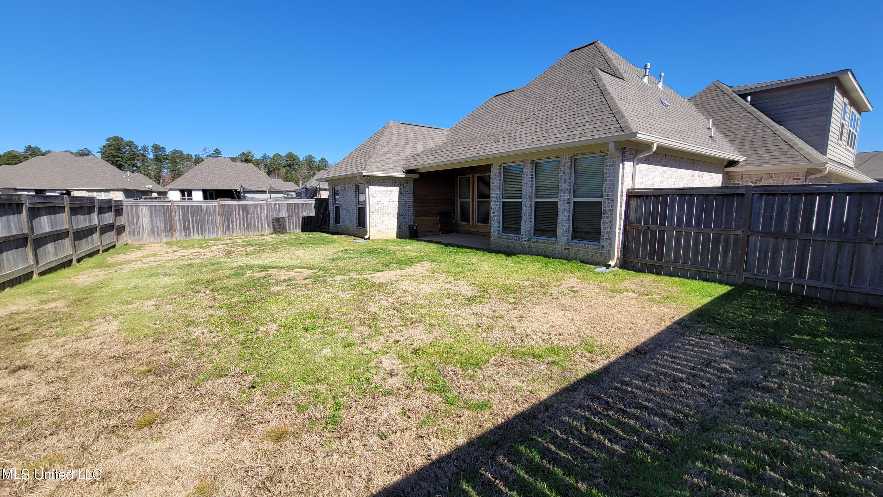 125 Emerald Drive Property Photo 31