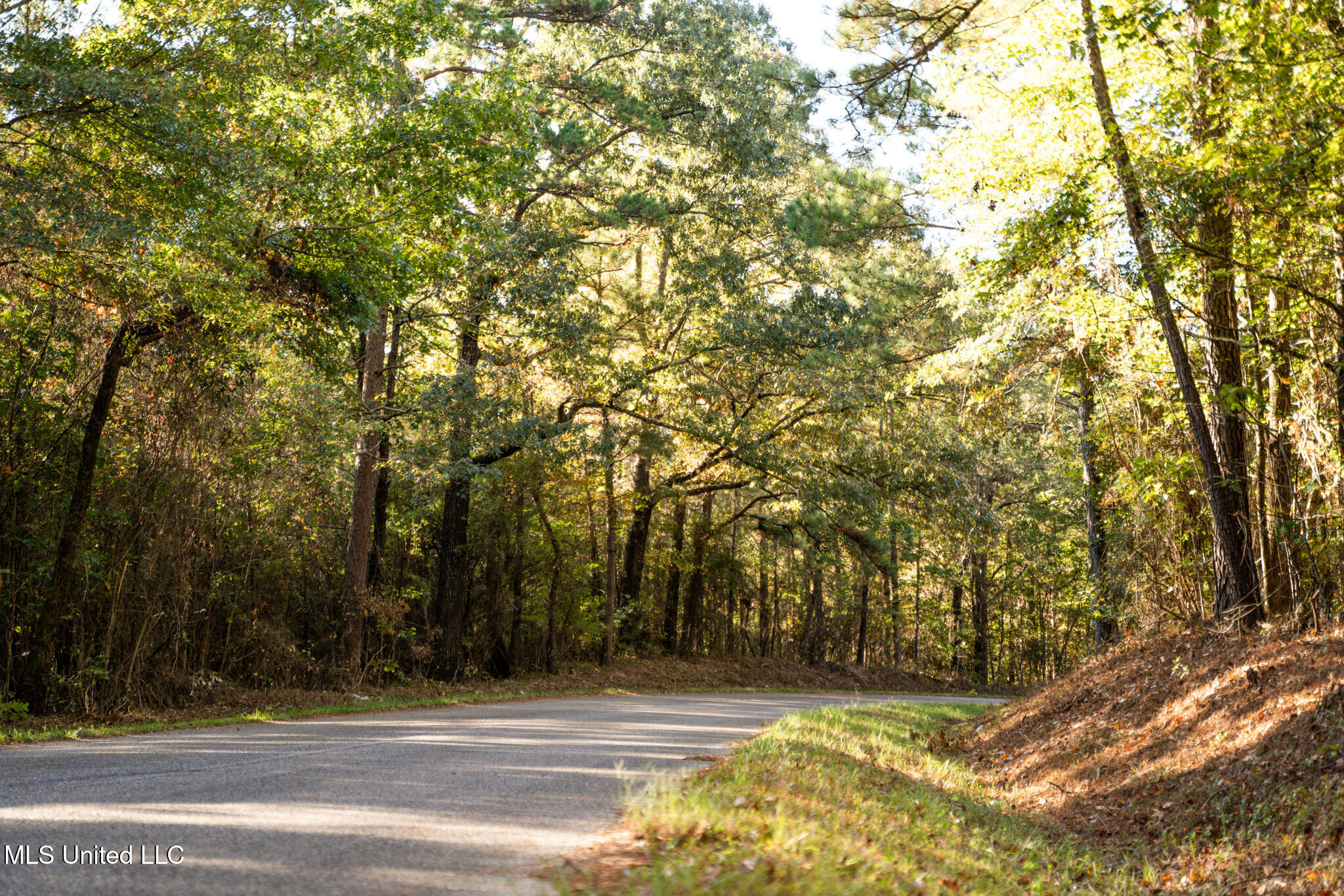 Lake View Golf Course Road Property Photo 11