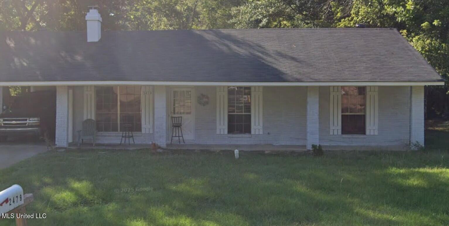 2479 Twisted Oak Drive Property Photo 6