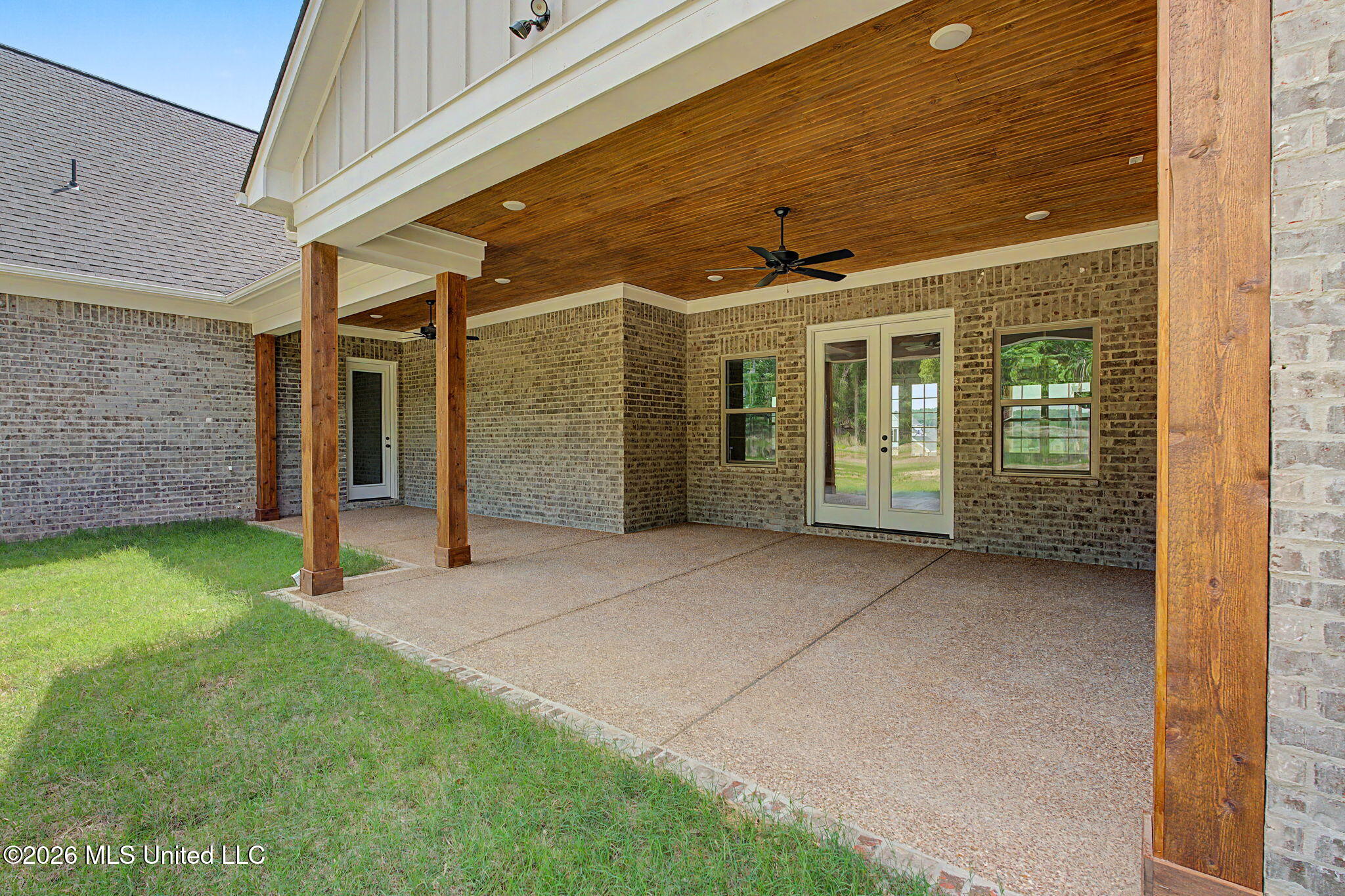 2382 Lauren Way Property Photo 27