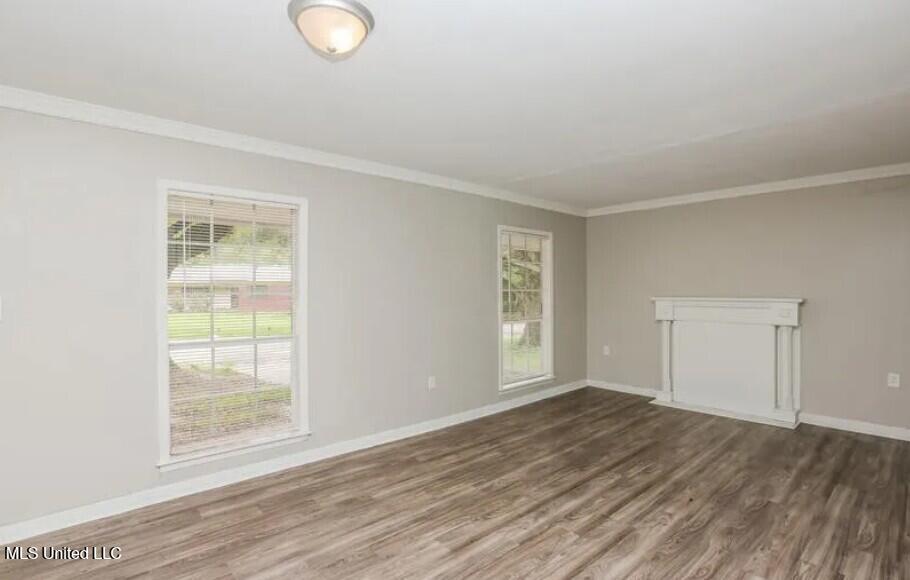 3301 Suncrest Drive Property Photo 3