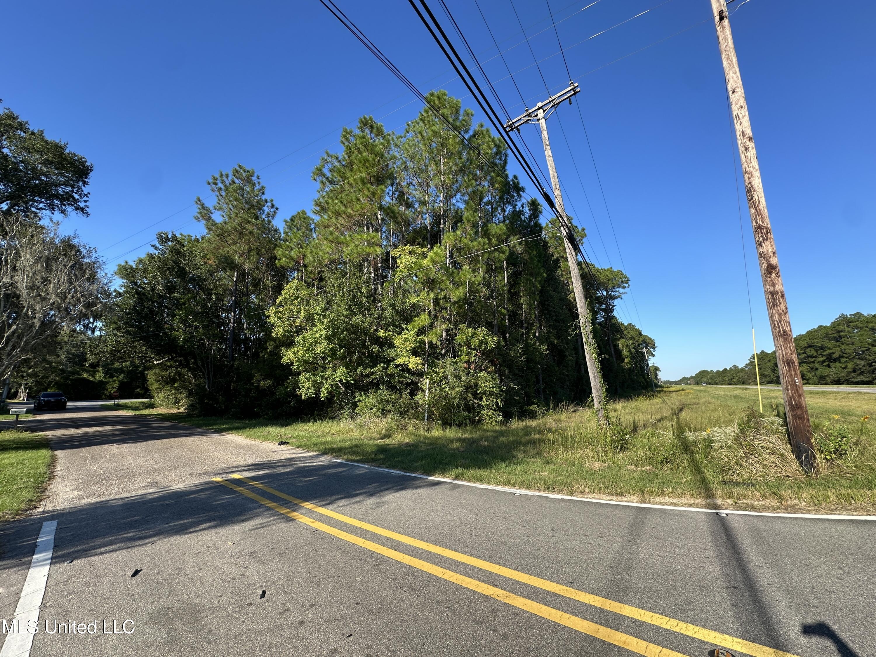 Hwy 90 Property Photo 6