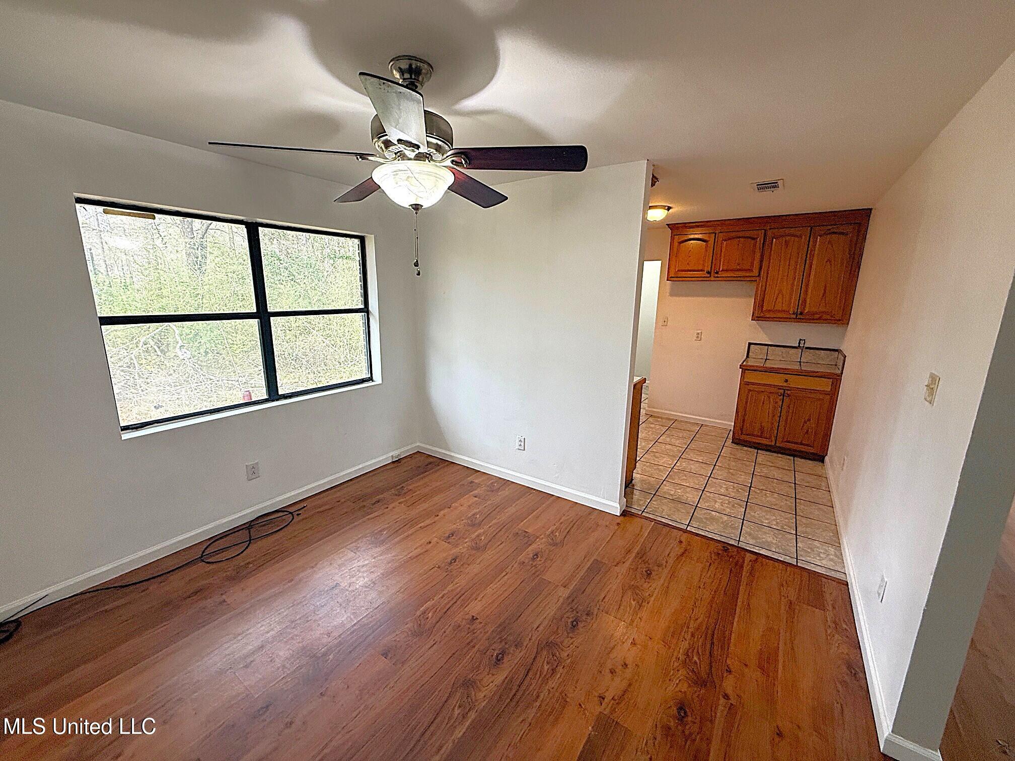 2027 Hamp Lea Road Property Photo 11