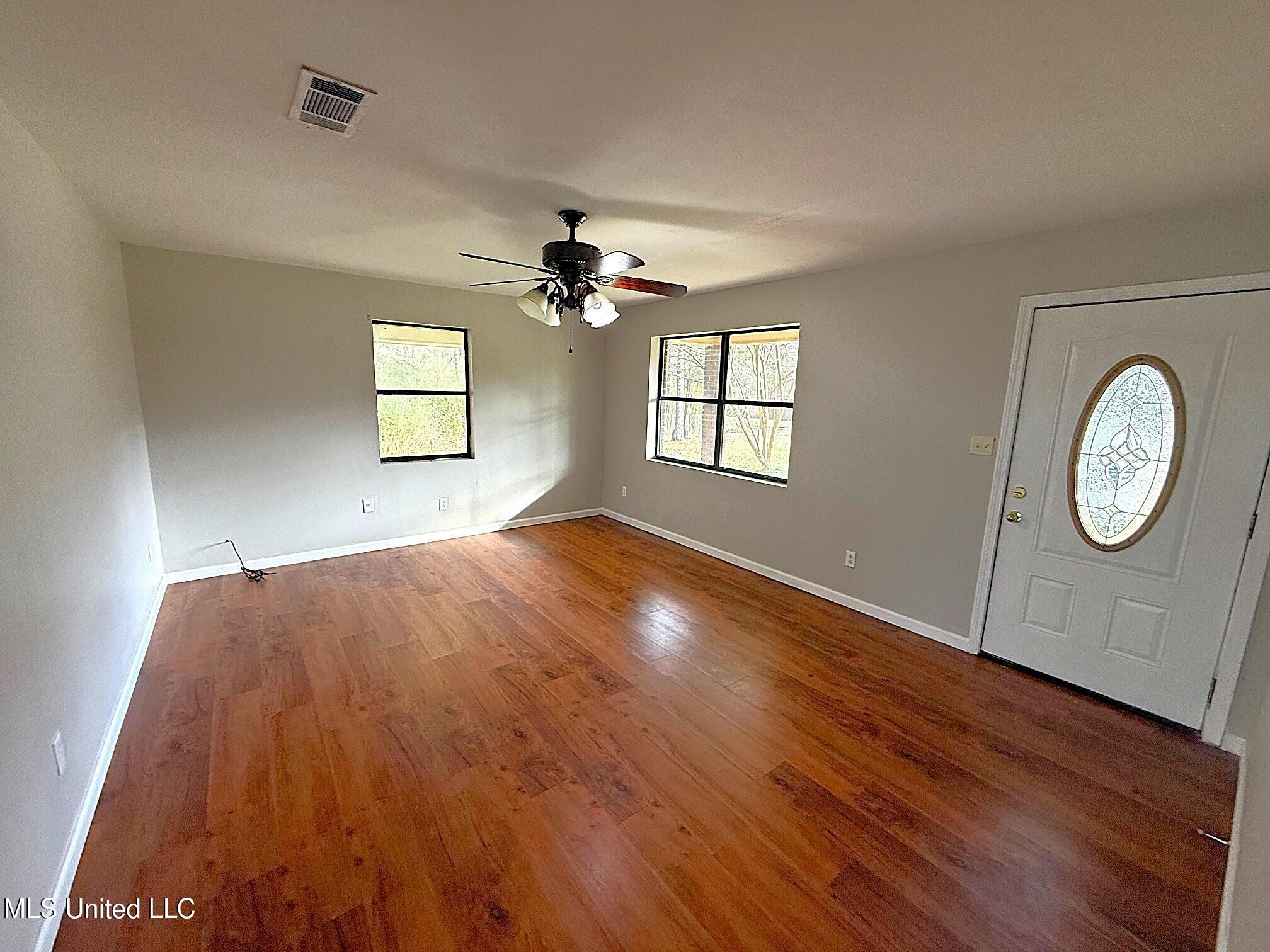 2027 Hamp Lea Road Property Photo 12