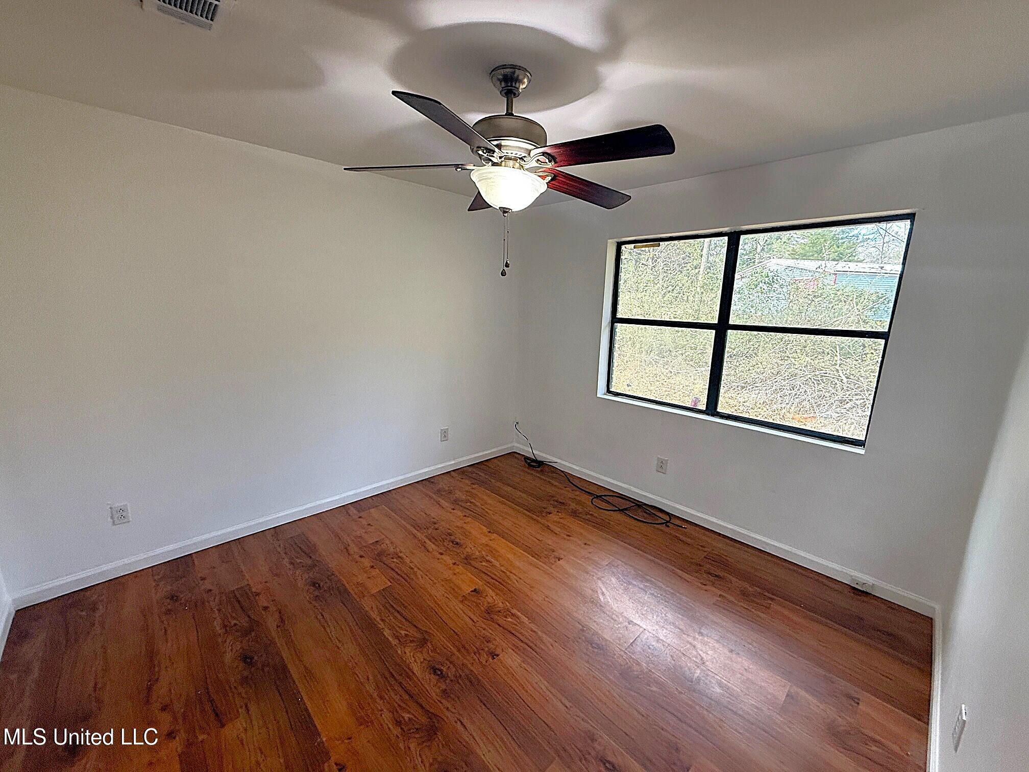 2027 Hamp Lea Road Property Photo 14