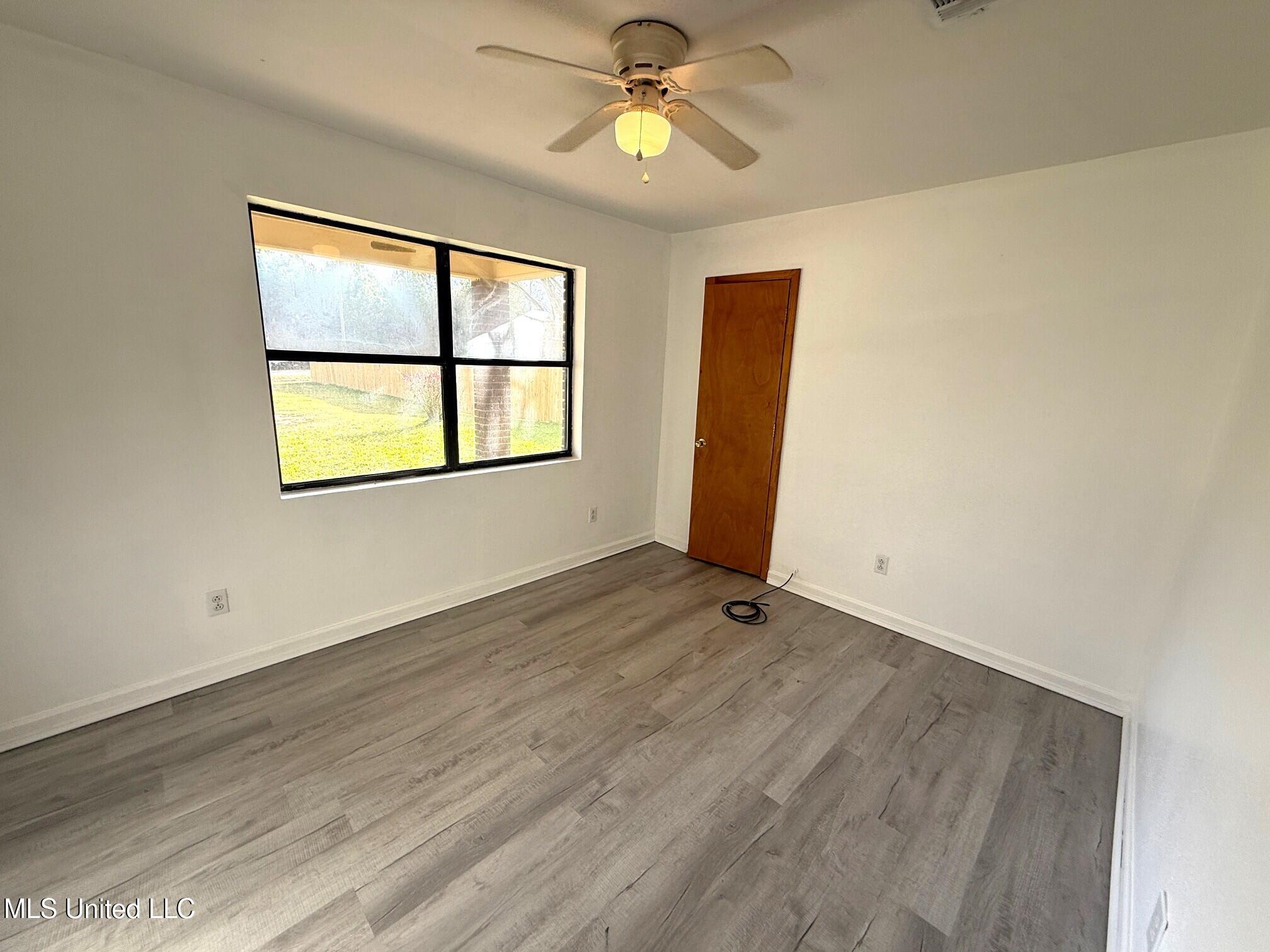 2027 Hamp Lea Road Property Photo 15