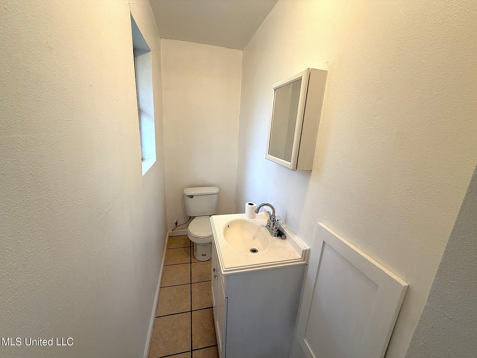 2027 Hamp Lea Road Property Photo 19