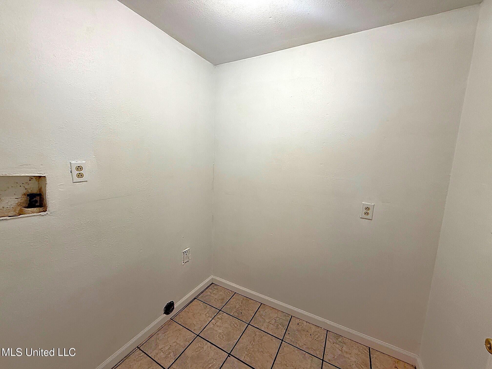 2027 Hamp Lea Road Property Photo 20
