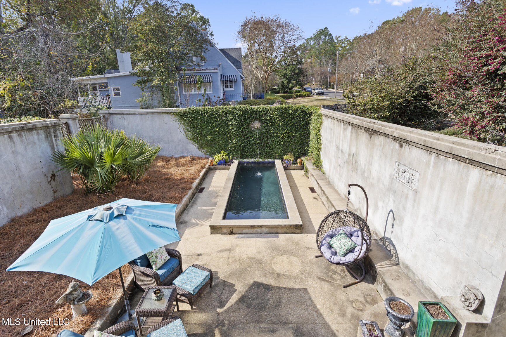 923 Pinehurst Place Property Photo 10