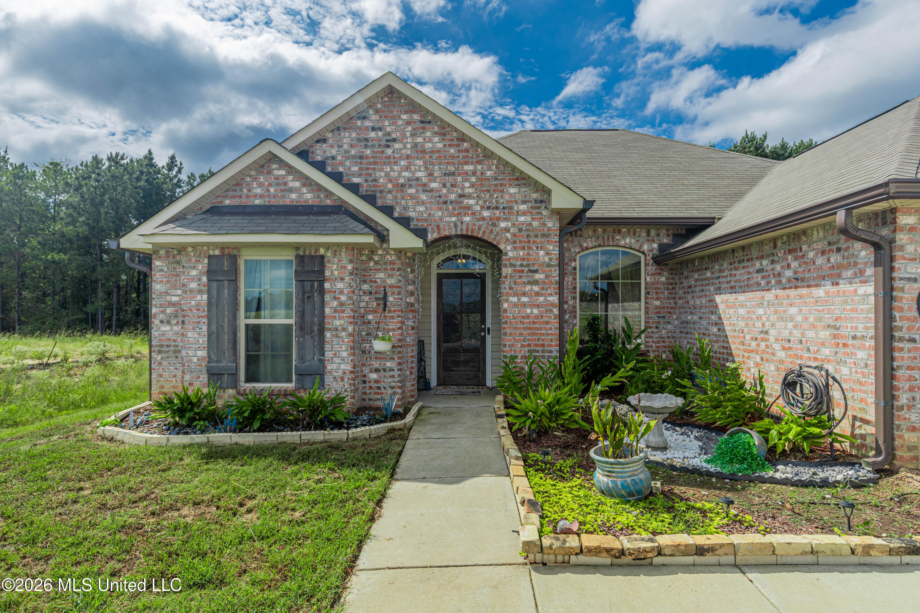 640 Statesman Drive Property Photo 1
