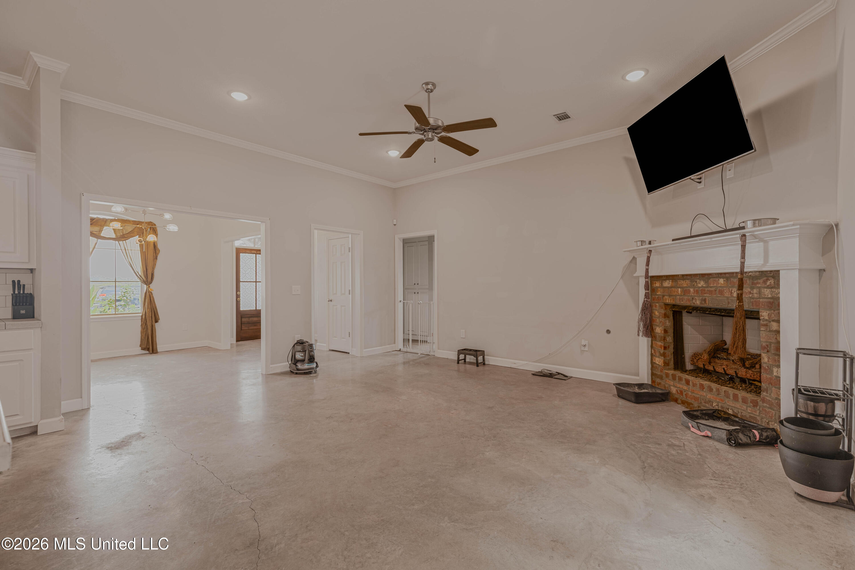 640 Statesman Drive Property Photo 15