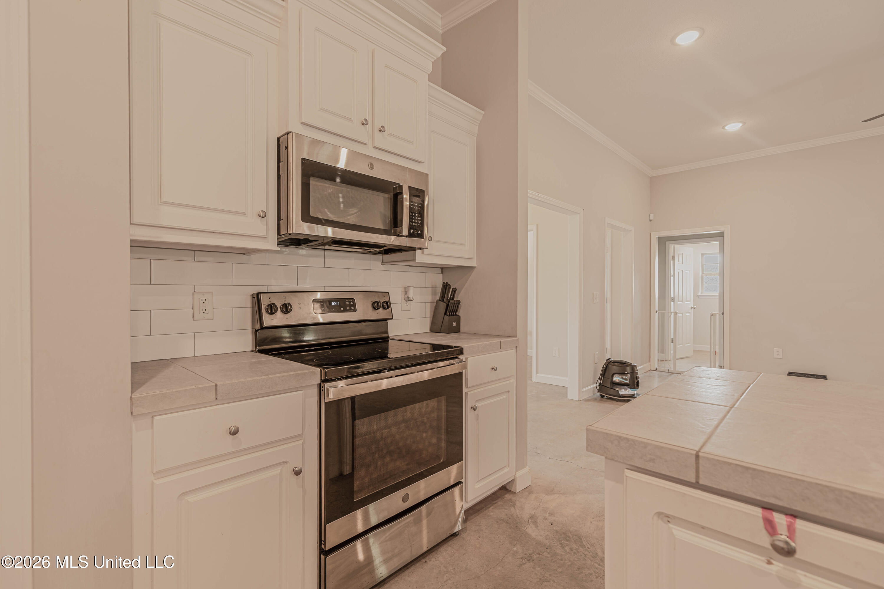 640 Statesman Drive Property Photo 19