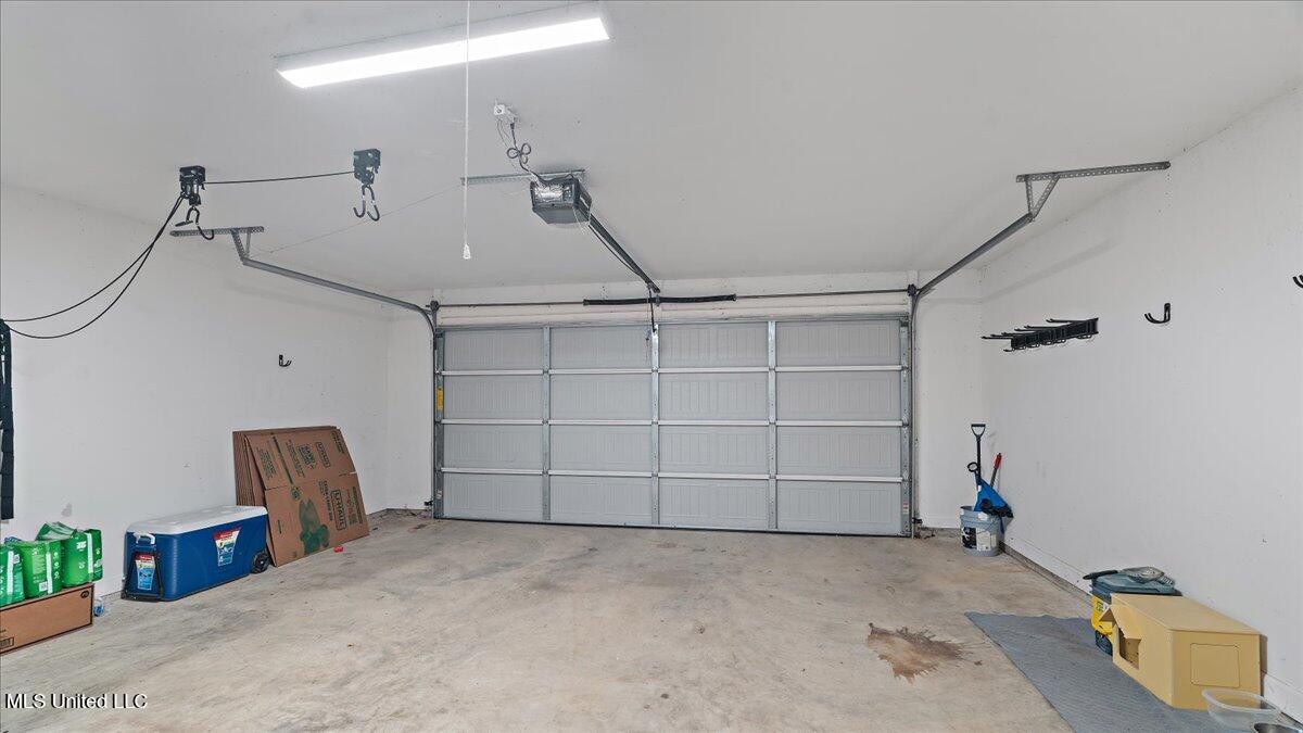 640 Statesman Drive Property Photo 26