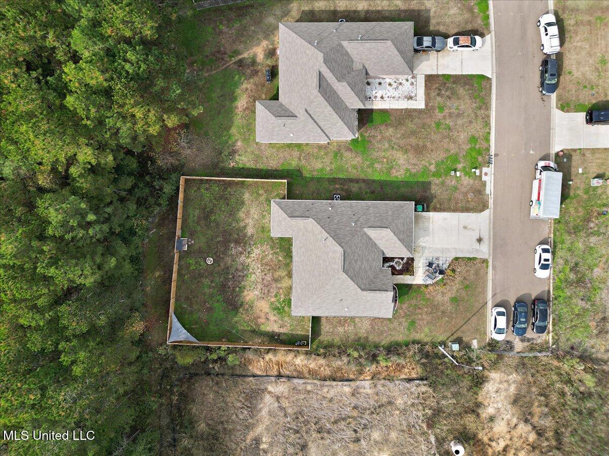 640 Statesman Drive Property Photo 32