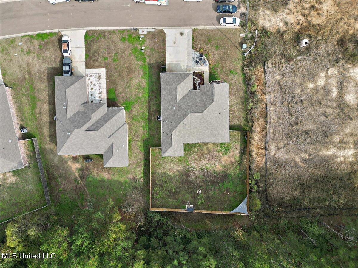 640 Statesman Drive Property Photo 33