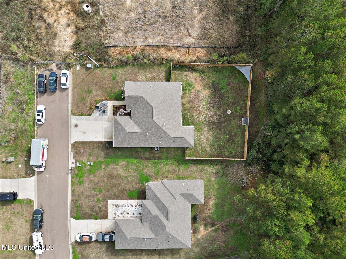 640 Statesman Drive Property Photo 34