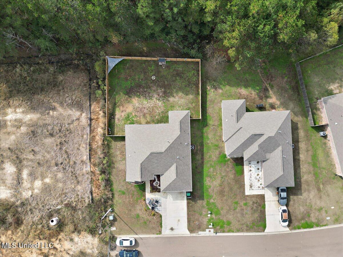 640 Statesman Drive Property Photo 39