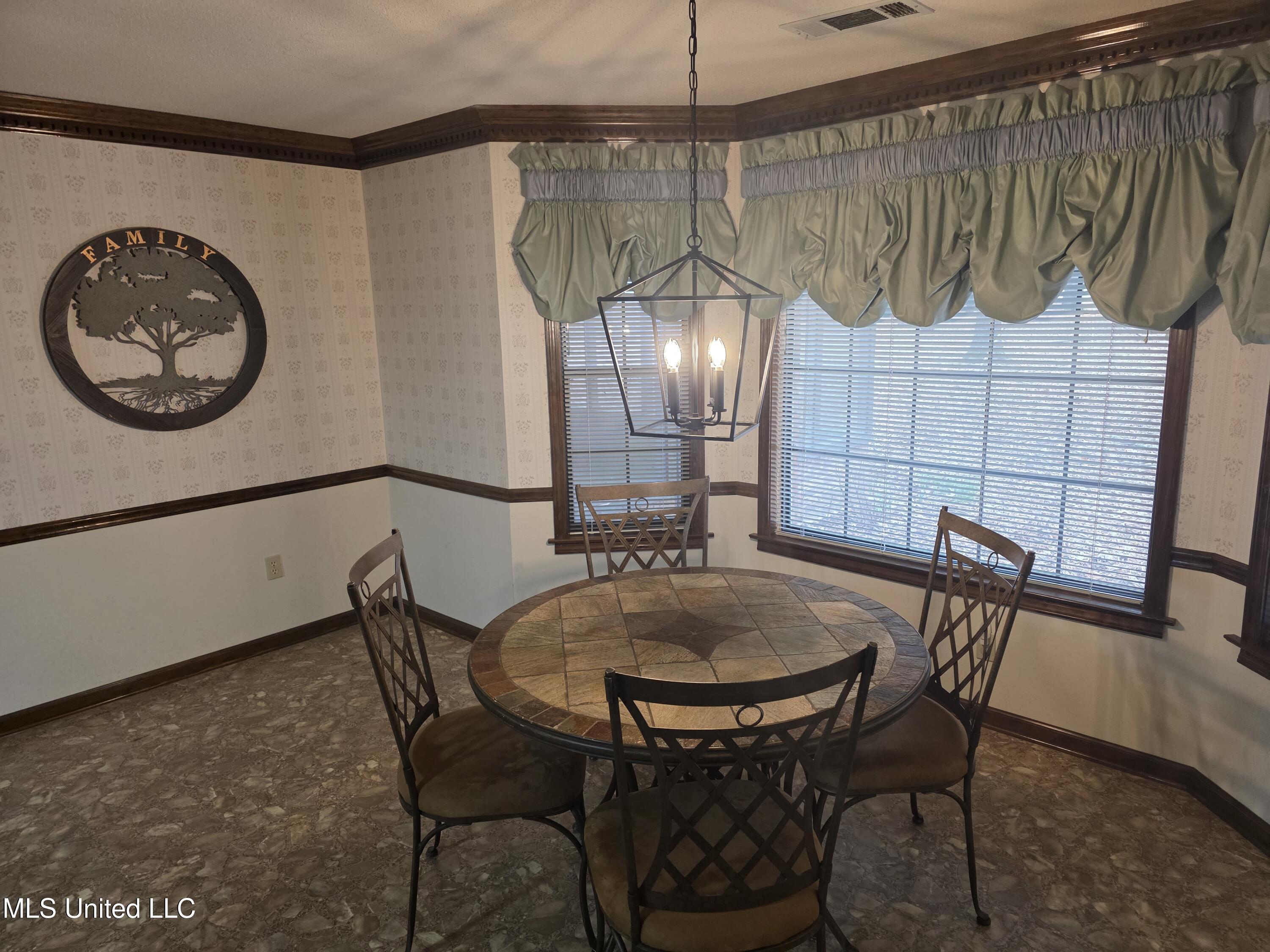 8625 Deer Creek Circle Property Photo 15