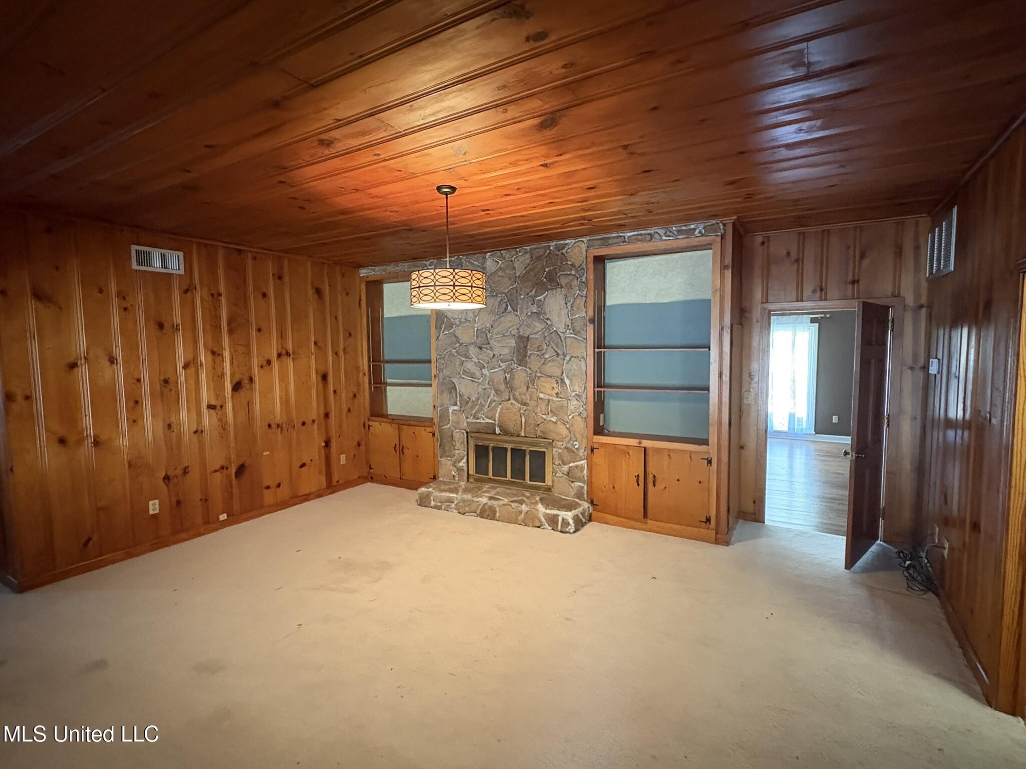 406 Leflore Avenue Property Photo 8