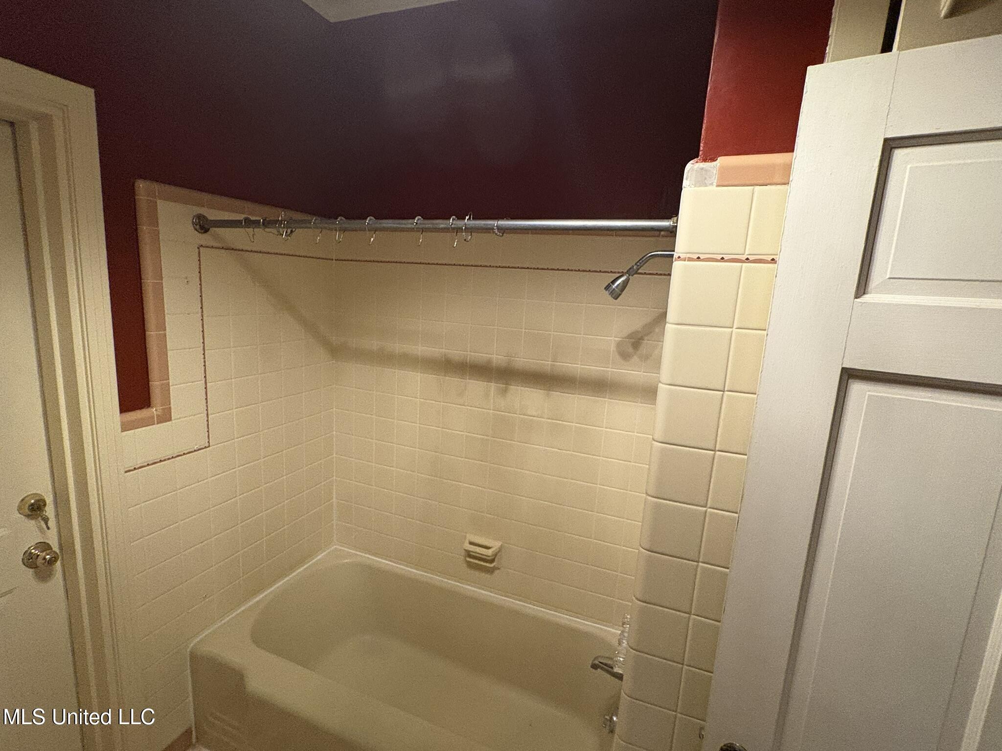 406 Leflore Avenue Property Photo 18