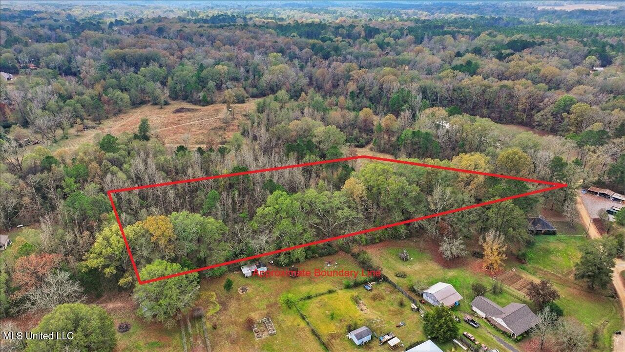 Highland Drive Drive Property Photo 2