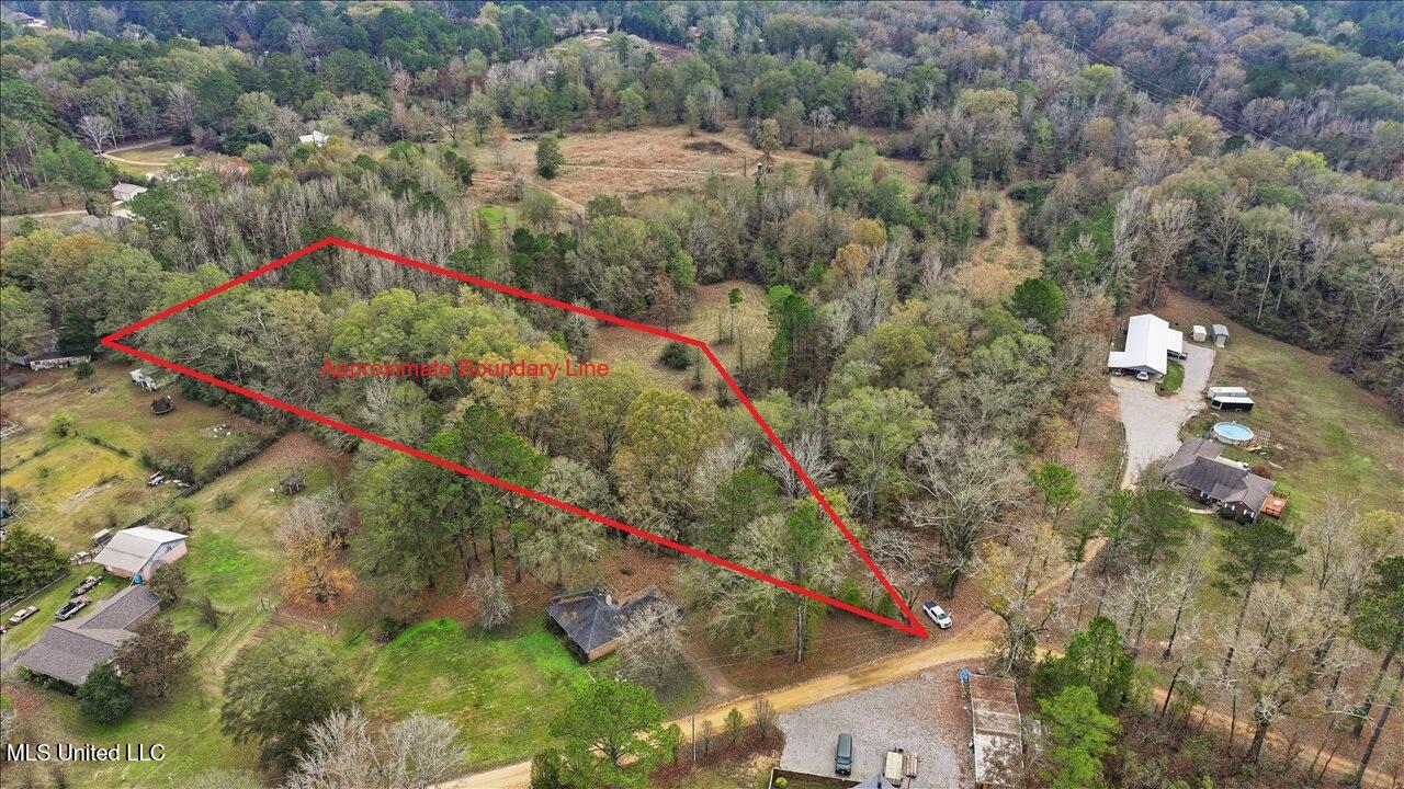 Highland Drive Drive Property Photo 16