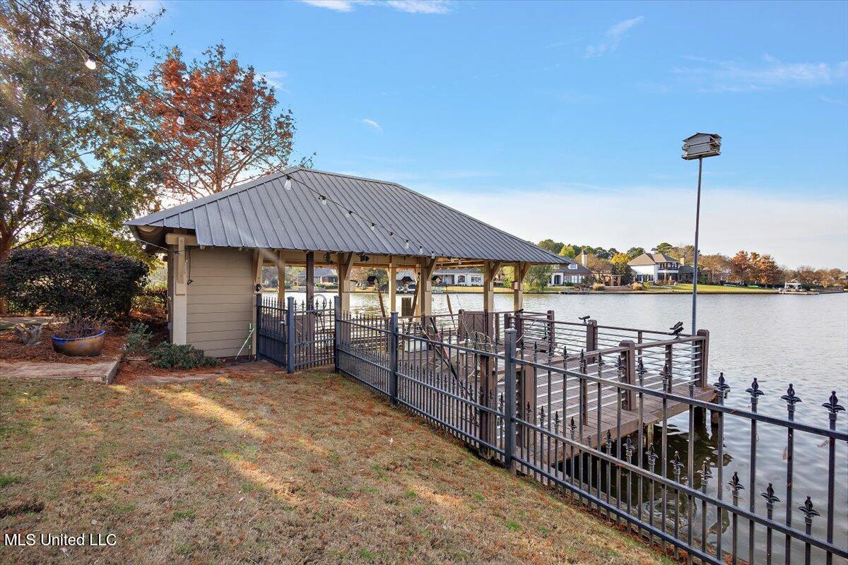 109 Glenwood Bend Property Photo 47