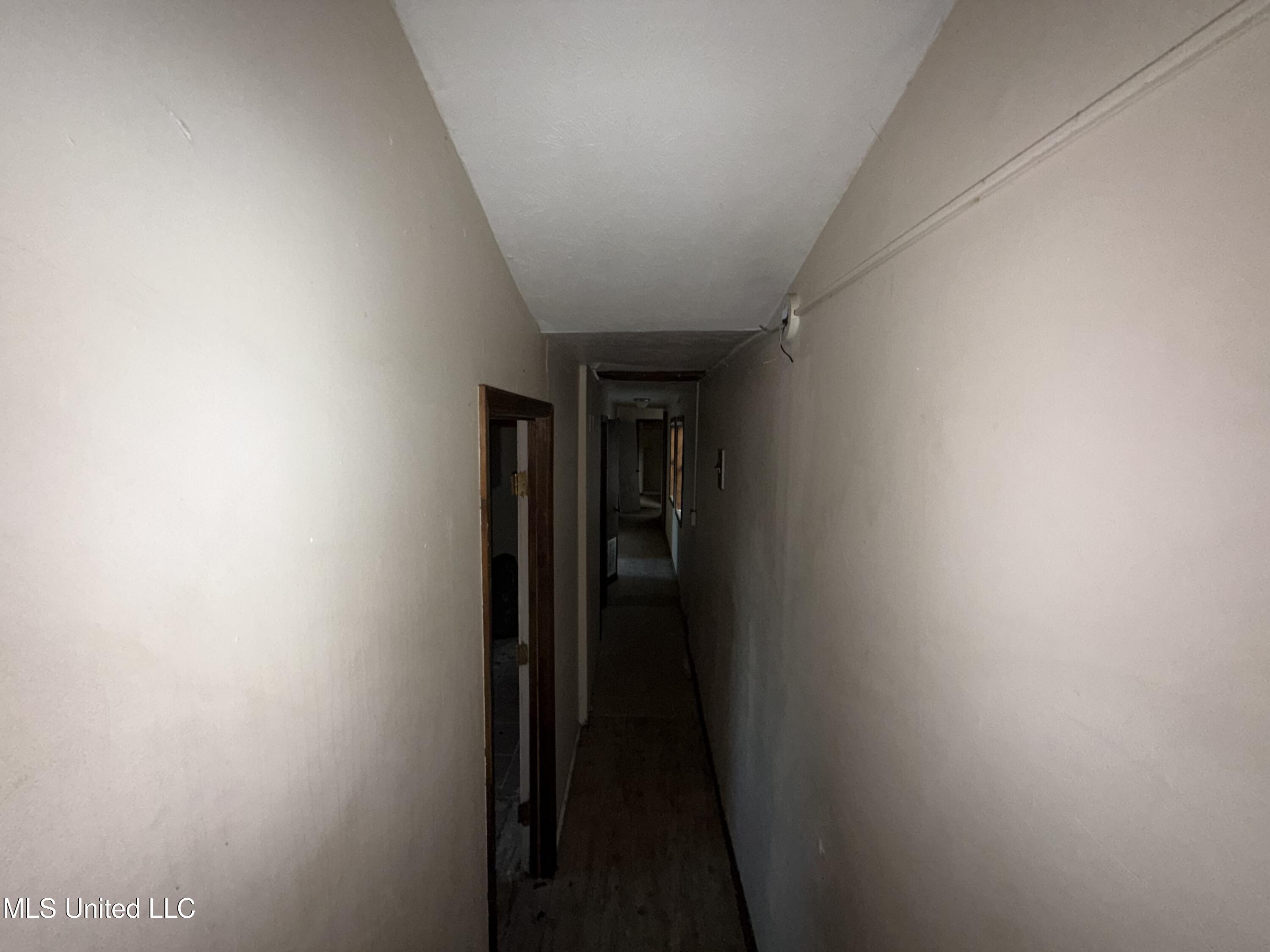 1004 Voorhees Avenue Property Photo 7