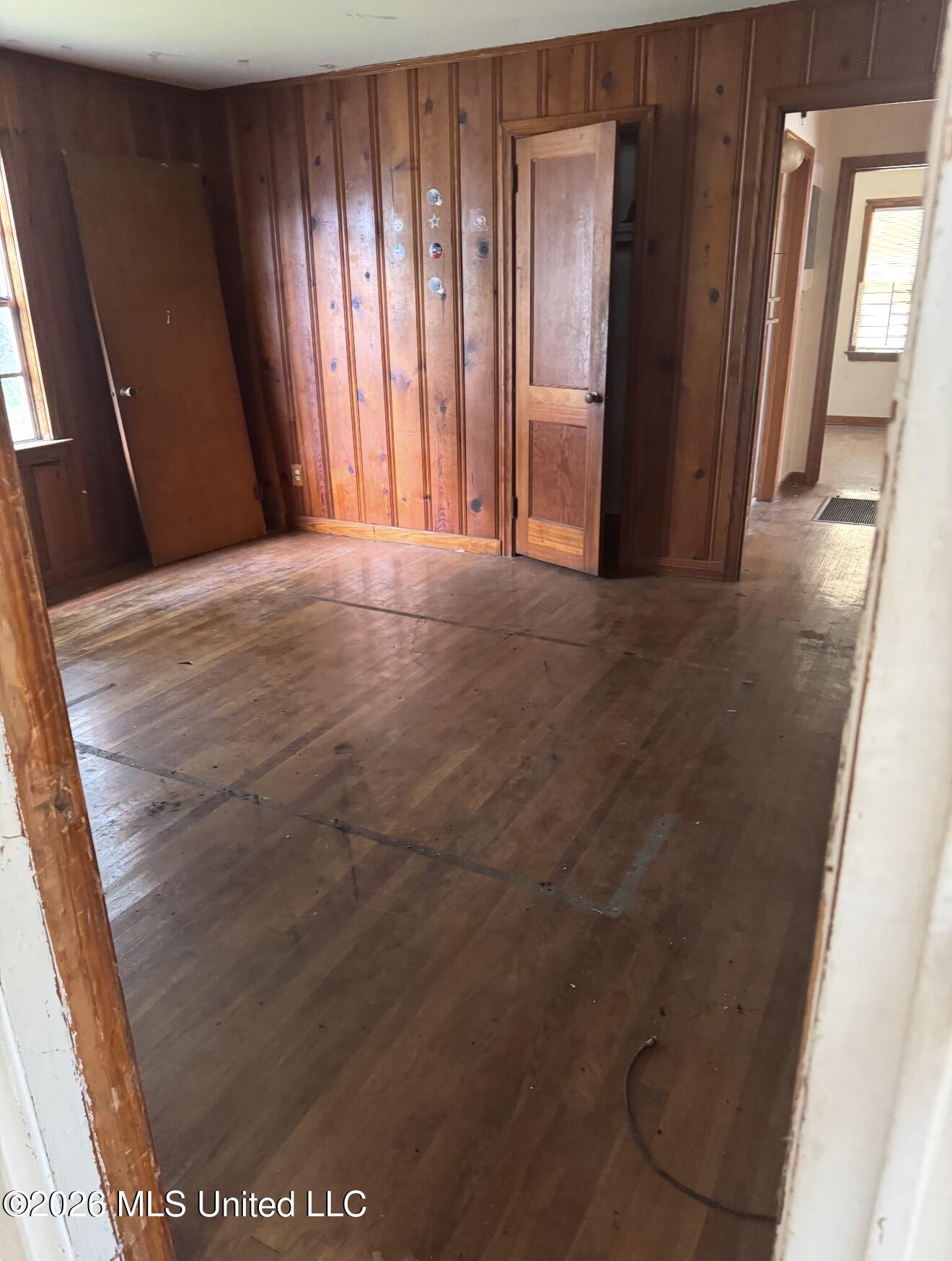 1004 Voorhees Avenue Property Photo 20