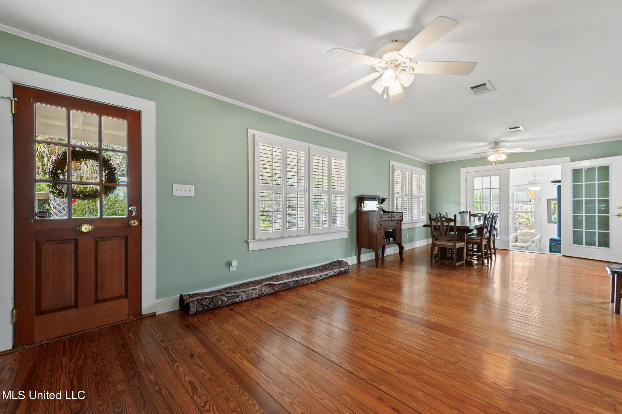 321 State Street Property Photo 4