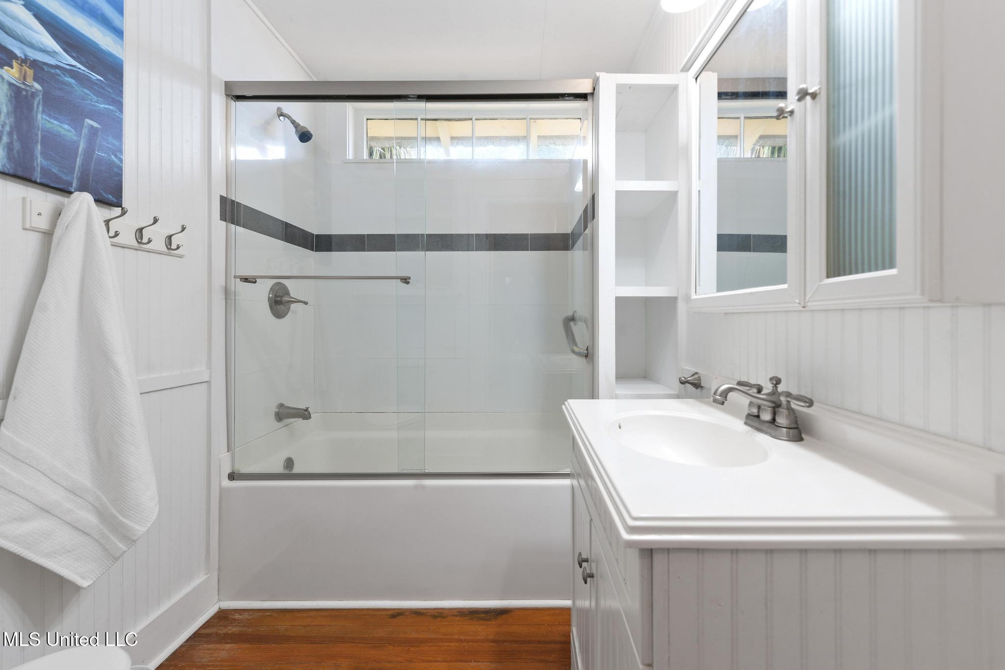 321 State Street Property Photo 14