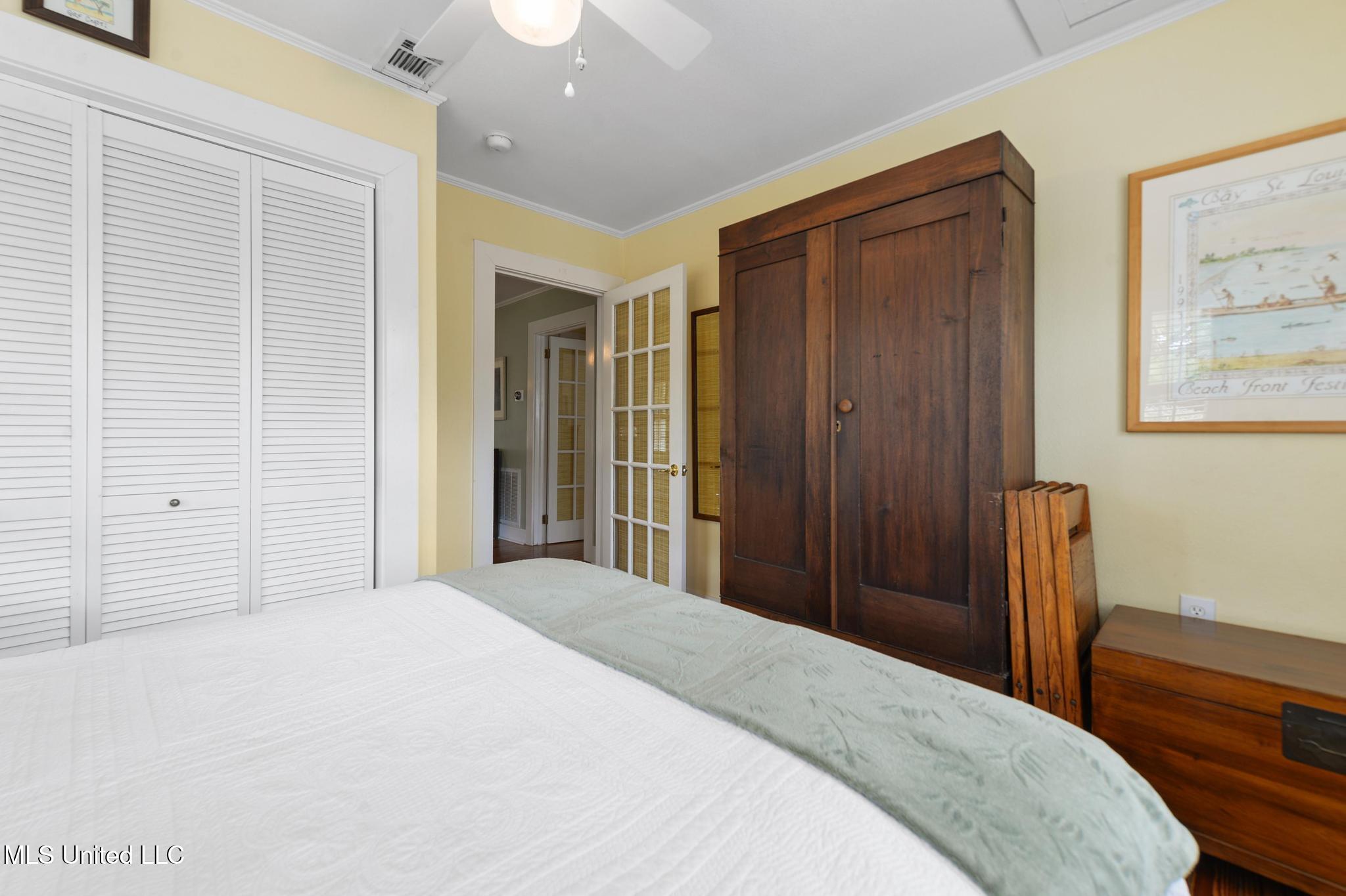 321 State Street Property Photo 16