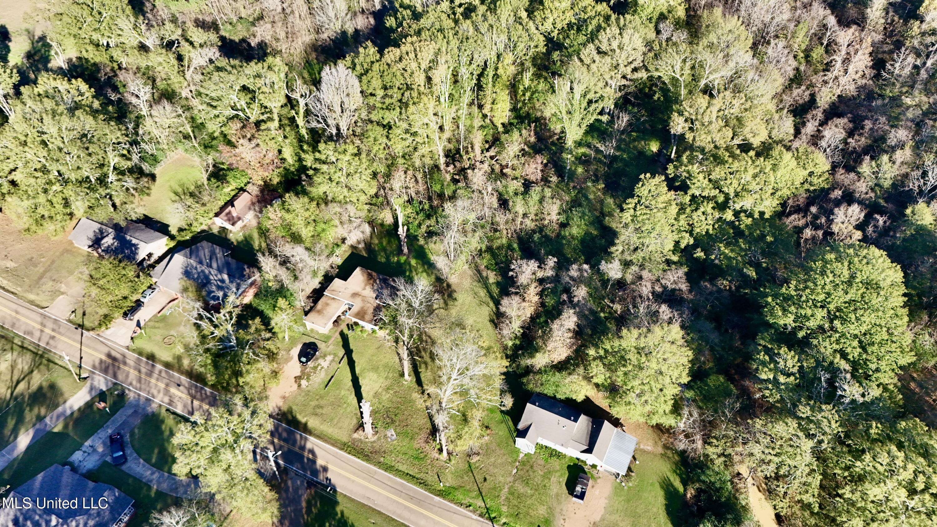 Monroe Street Property Photo 6