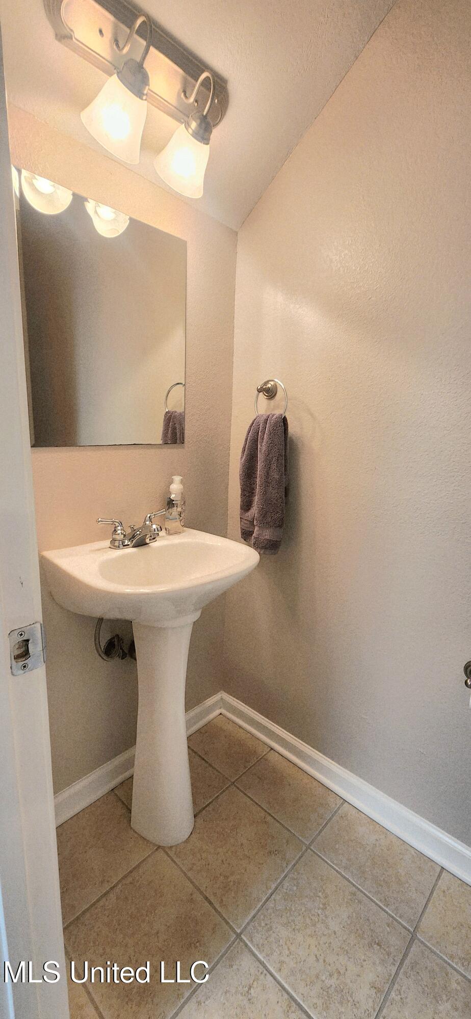 3230 Cumberland Road Property Photo 15