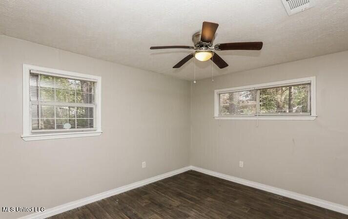 1124 Woodville Drive Property Photo 4