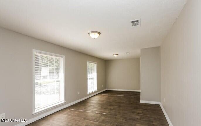 1124 Woodville Drive Property Photo 6