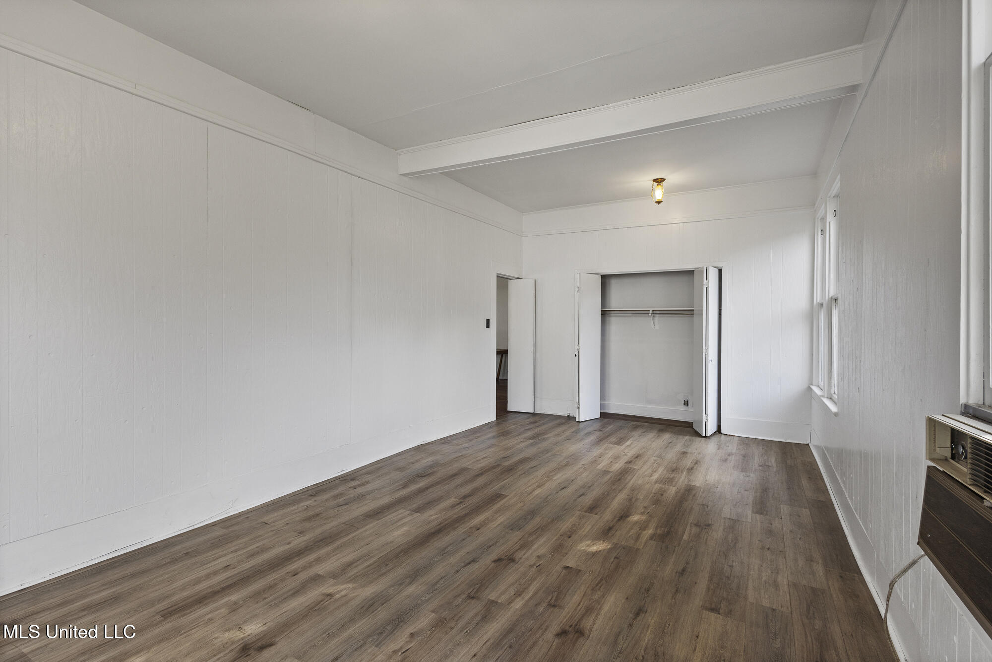 264 Berry Street Property Photo 4