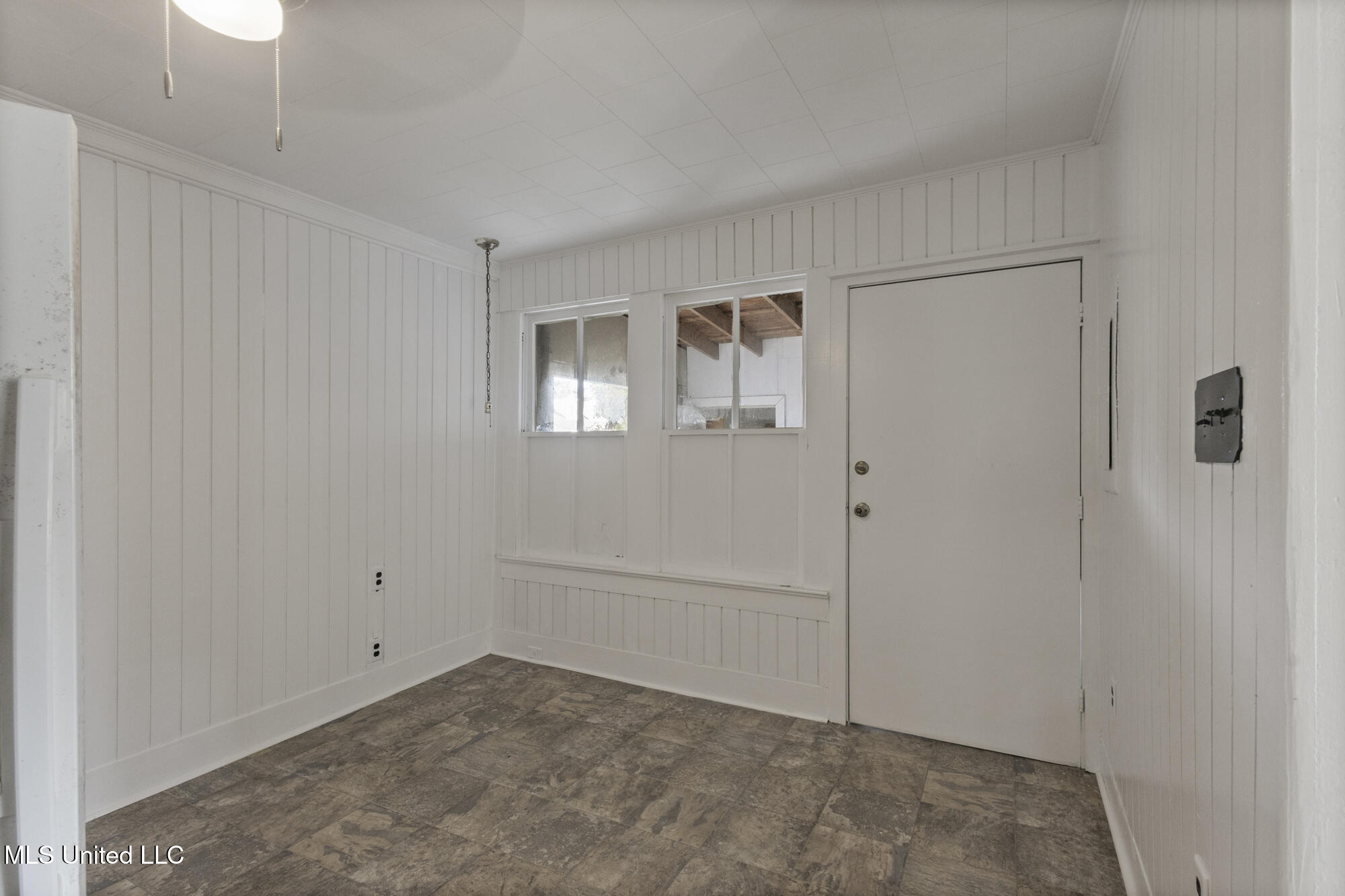 264 Berry Street Property Photo 8