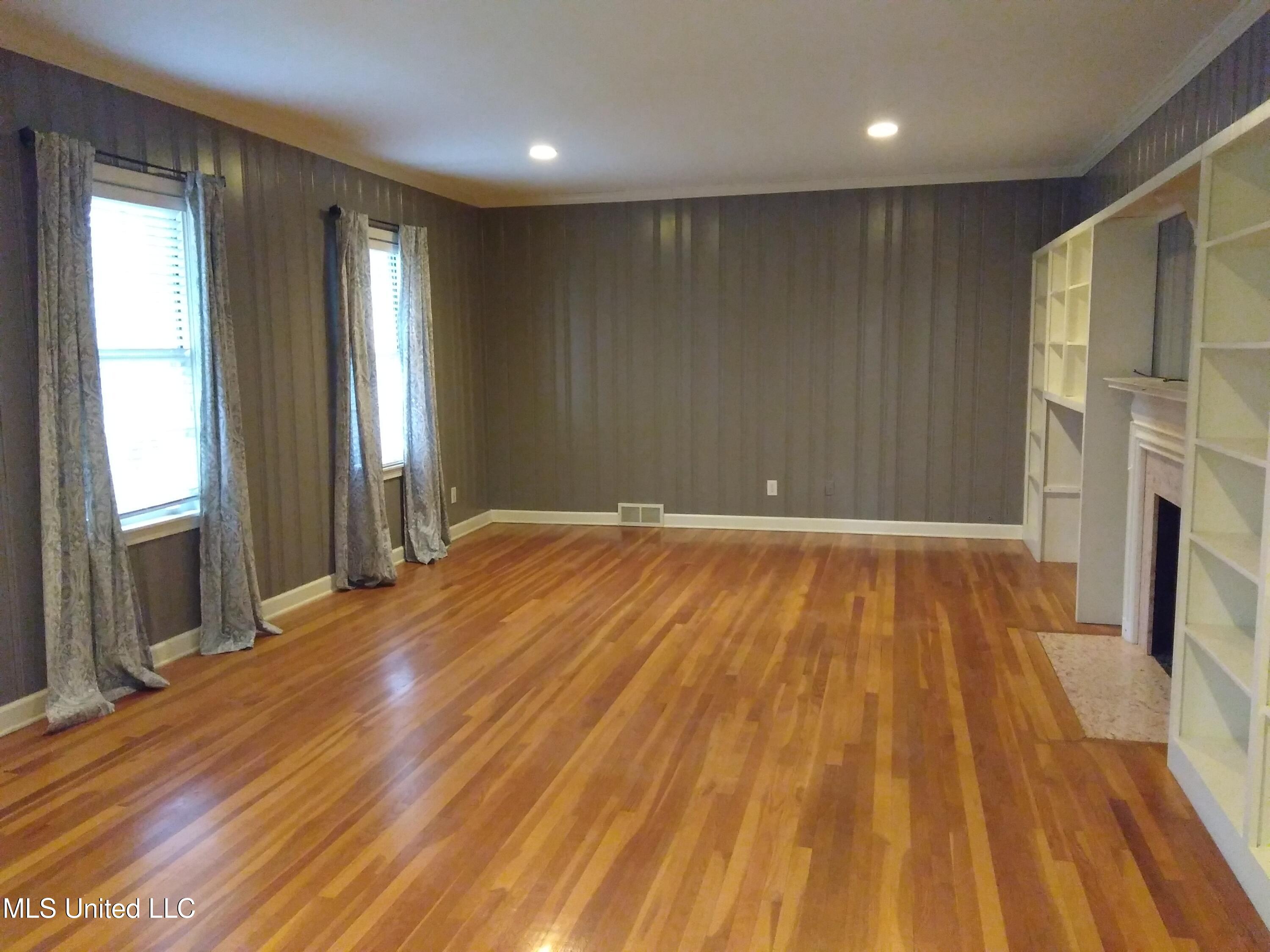 611 Magnolia Drive Property Photo 8