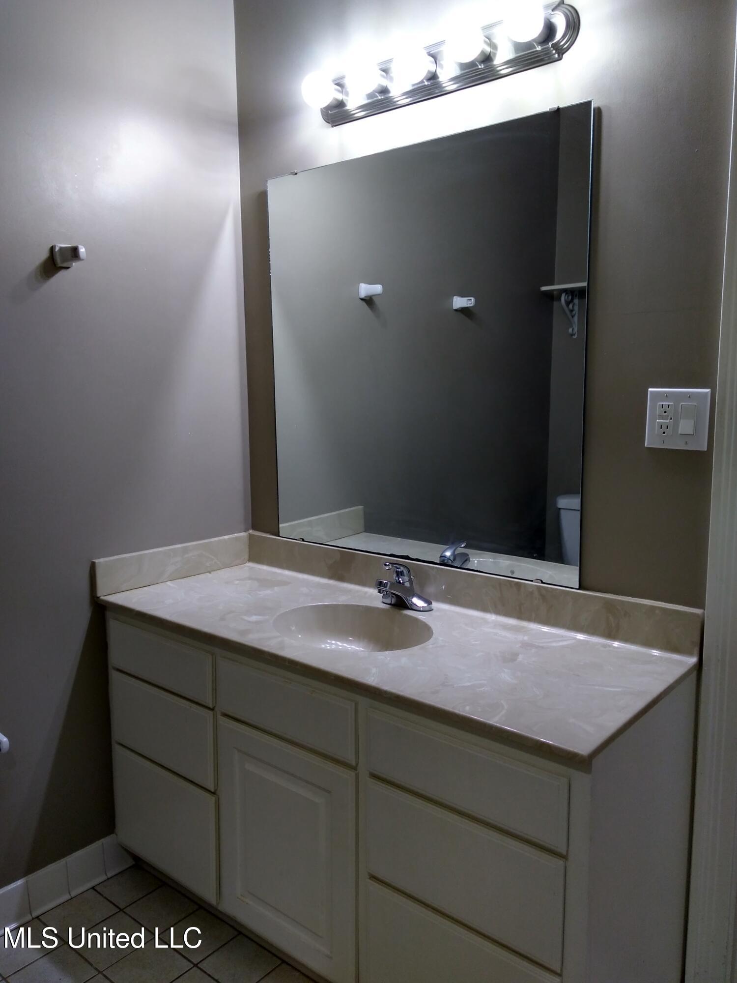 611 Magnolia Drive Property Photo 18