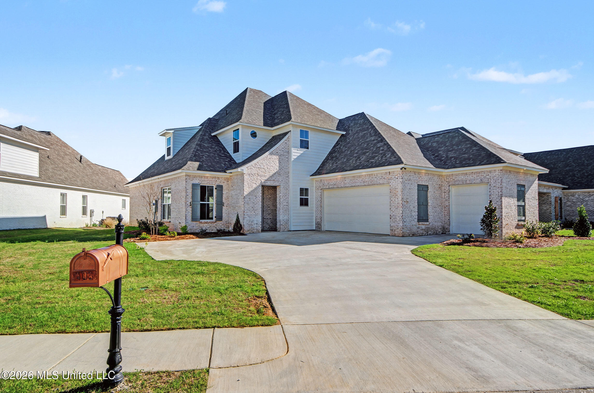 106 Heron's Bay Circle Property Photo 2