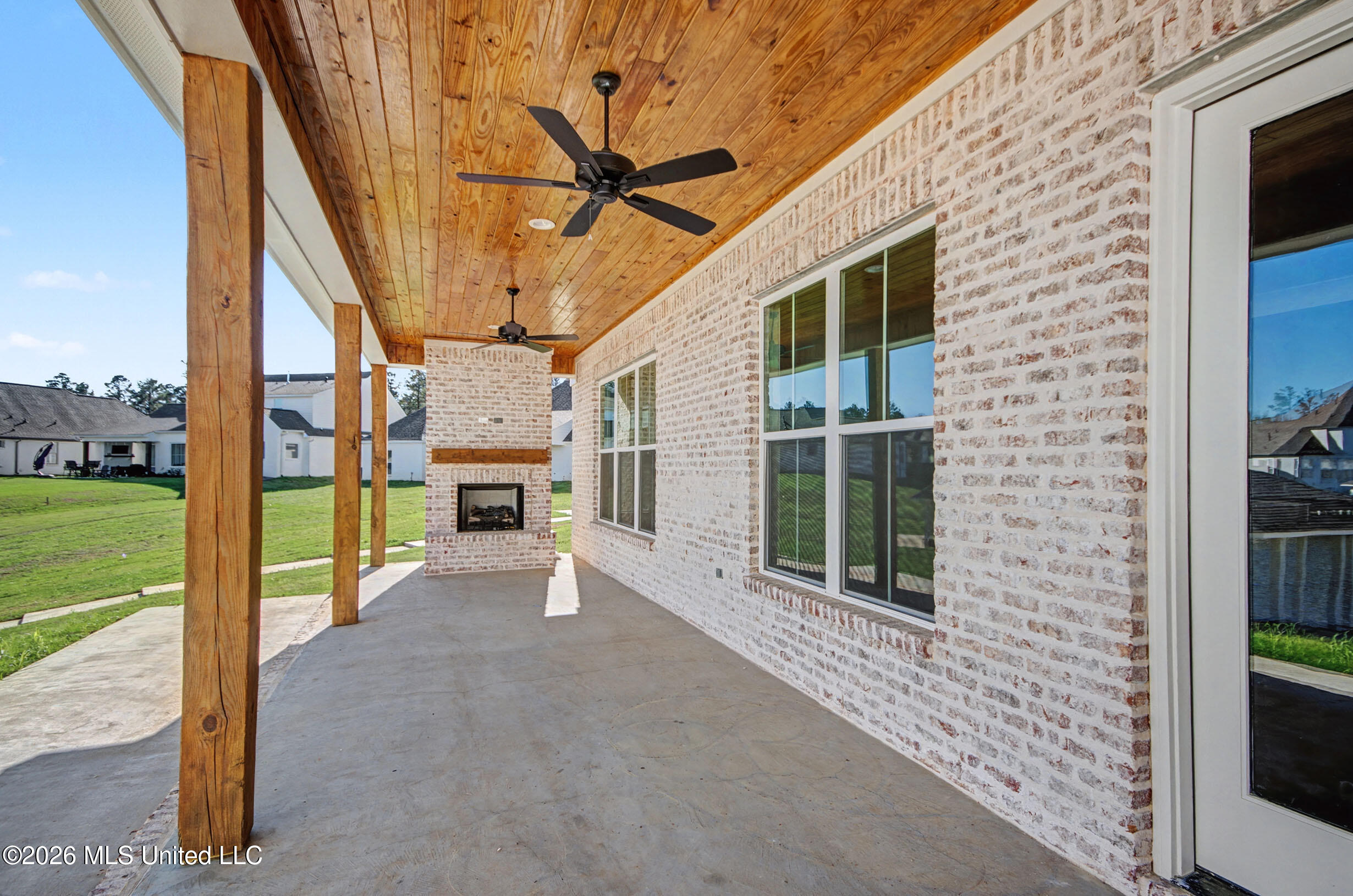 106 Heron's Bay Circle Property Photo 6