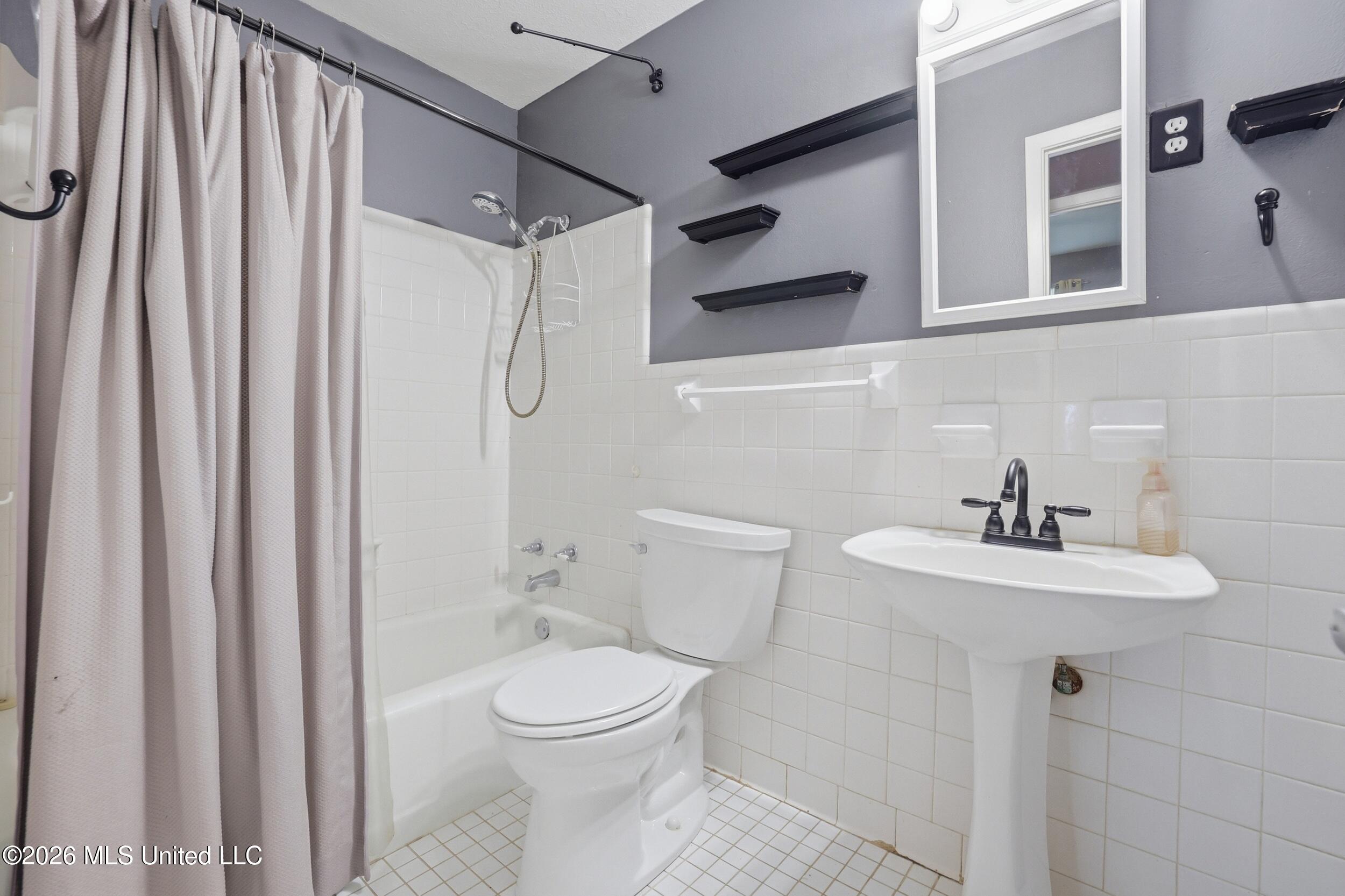 4221 Londontown Road Property Photo 20